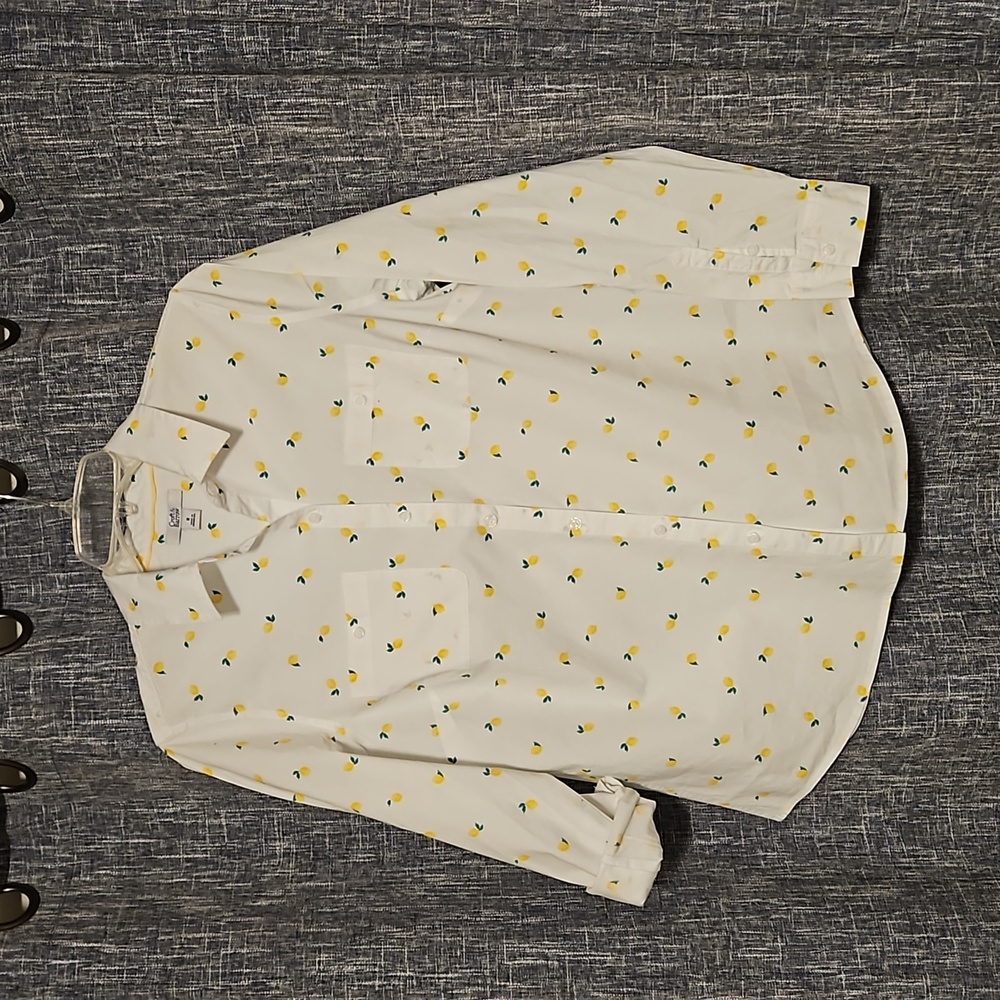 Croft & Barrow women's size M button down shirt